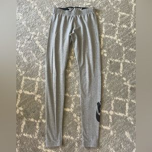 Womens Nike Leggings